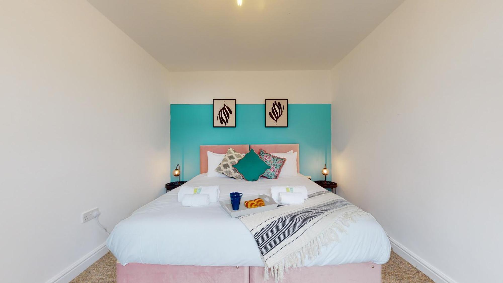 Cosy Cardiff Apartment And Patio Bagian luar foto
