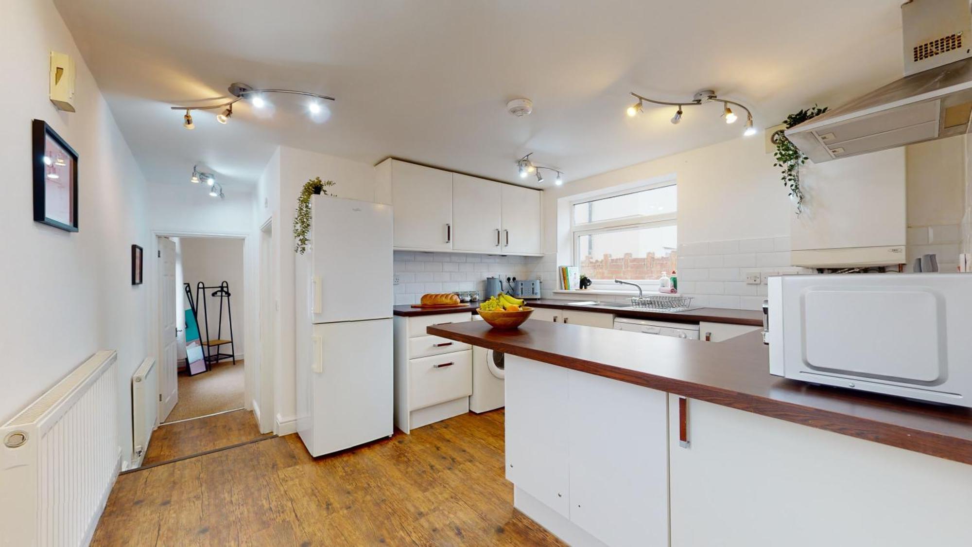 Cosy Cardiff Apartment And Patio Bagian luar foto
